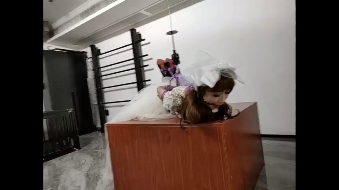 直臂 新娘装悬吊 紧缚挣扎-7