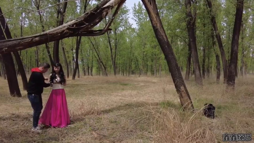 果冻布丁户外吊缚-3