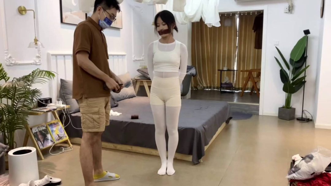 白色全身丝袜，与棕色胶带的全包-1