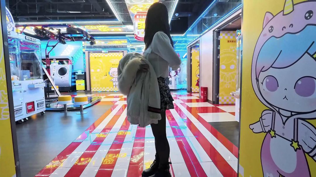 户外游戏：红绳绳衣/灯光G塞/透视衬衣/微透超短裙/商场区-3