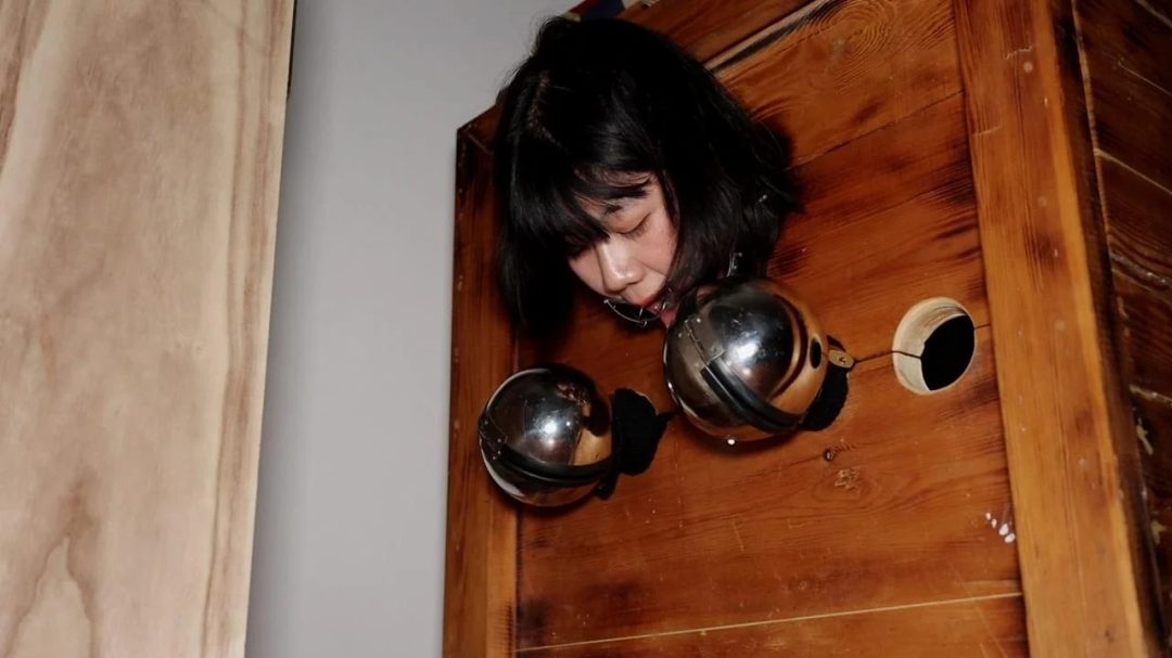 木枷禁锢和开口器-2