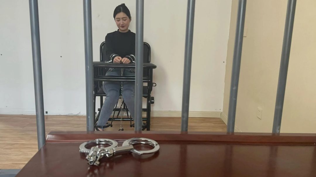 美女监狱主题体验-3