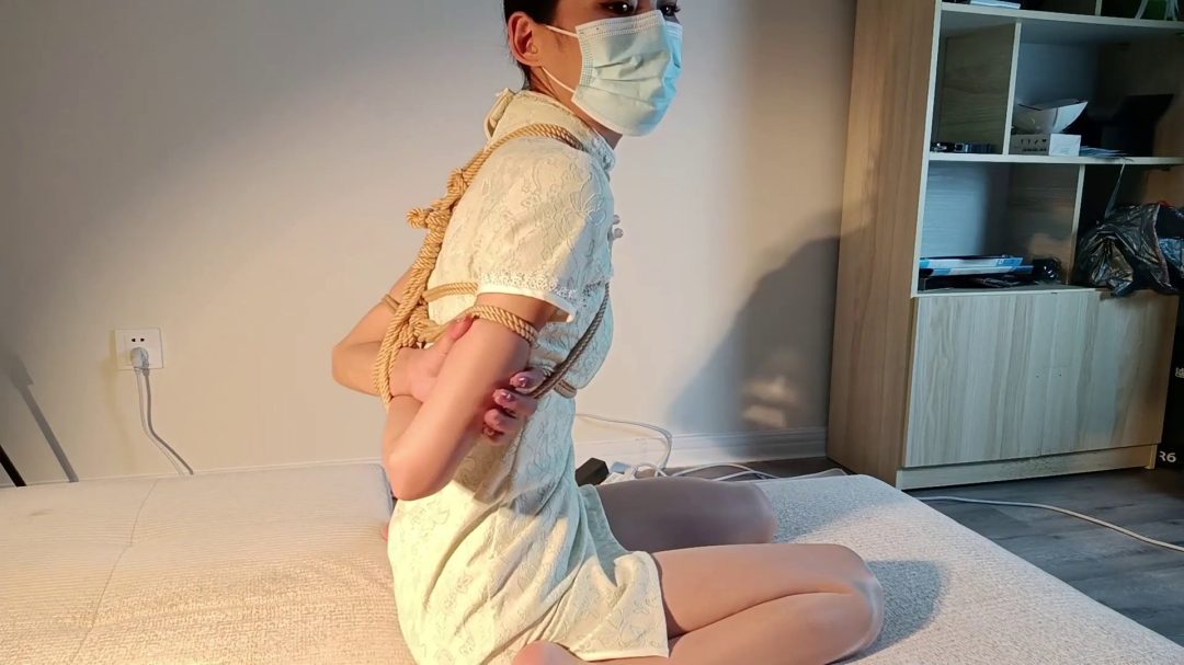 长腿欣悦素黄小旗袍肉丝绳缚，花样禁锢第一季-2