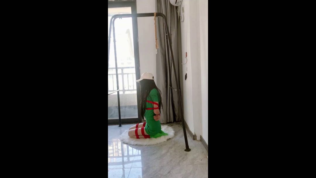 再次挑战难受的吊绑玩法+阳台镣铐-2