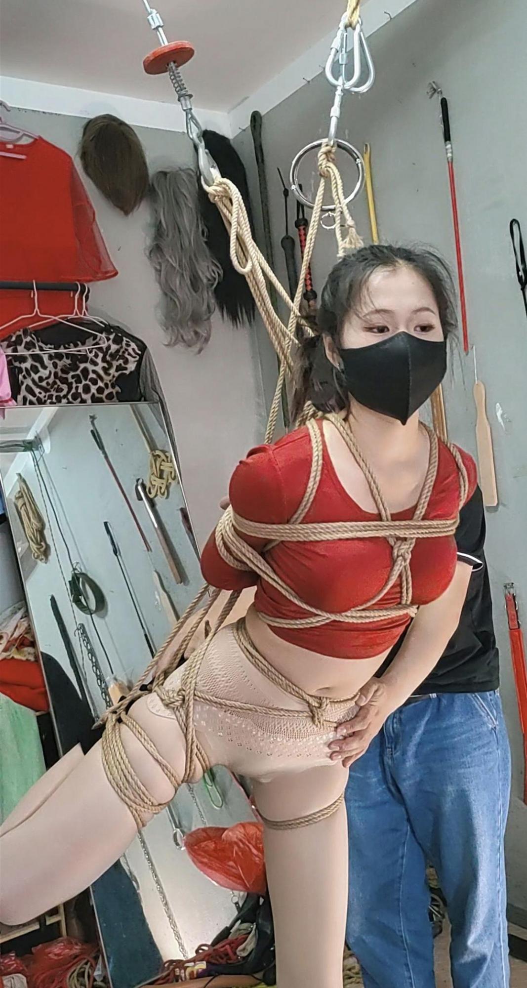 文慧长靴丝袜内内，紧缚吊起-3