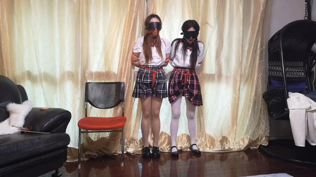 JK大学生美女闺蜜的【连缚灾难】中部-4