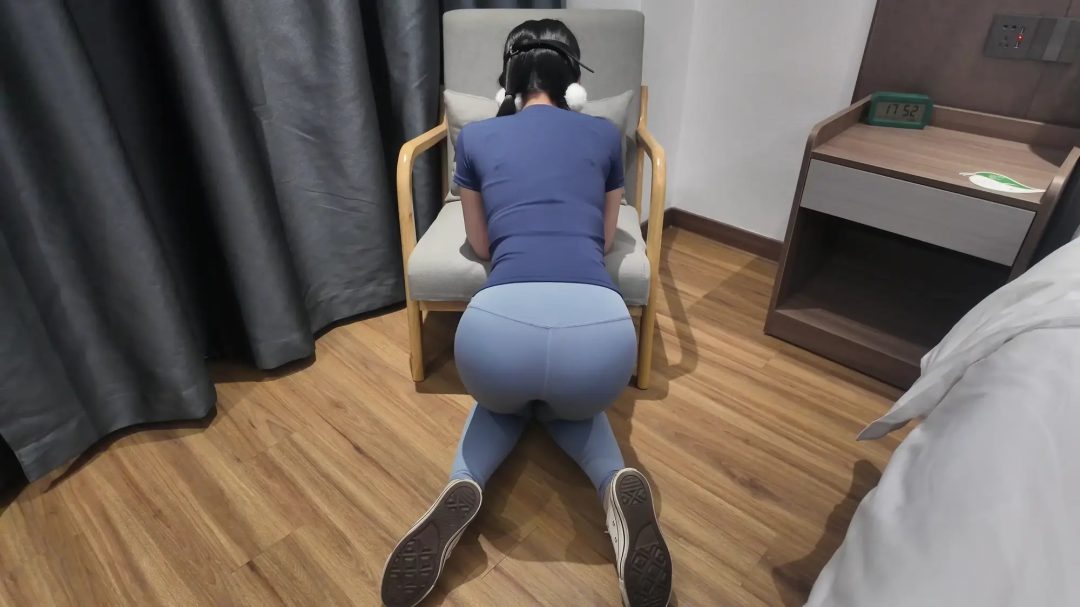 【瑜伽妹妹】瑜伽裤+裤里丝+匡威帆布鞋+SP 身体不受控制颤抖-3