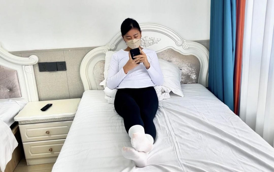 白袜瑜伽裤，与胶带的结合~-2