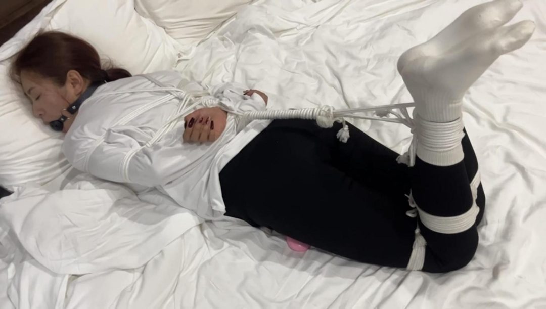 【缚艺录】【任我行】【晴儿】胶带与口球的多重结合-5