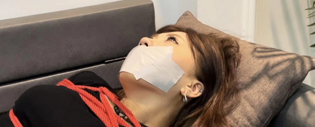 【小陈】新模小陈，身材纤细，jio很哇塞的女生，唯一缺点？嗯...就是不爱笑，挣扎程度很不错~-11