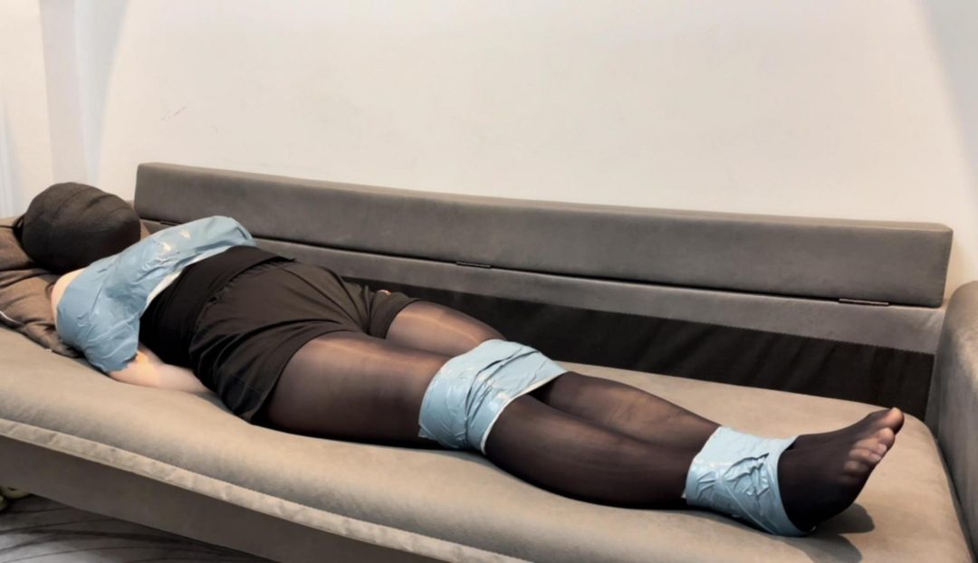 【缚艺录】【小沐】欧美胶带的捆绑+头部全包-8