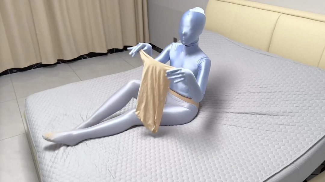 禁欲一个月的闷骚御姐——(天蓝色zentai+无缝肉丝+天鹅绒高叉泳衣)-5