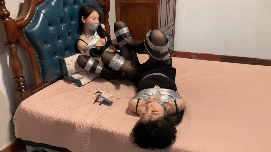 《油光黑丝 入室双劫 下》黑丝油光 刘洋内衣捆绑 吴晗 参考欧美经典漫画 did炸弹剧情 双手握拳捆绑成球 精彩剧情不要错过！-3