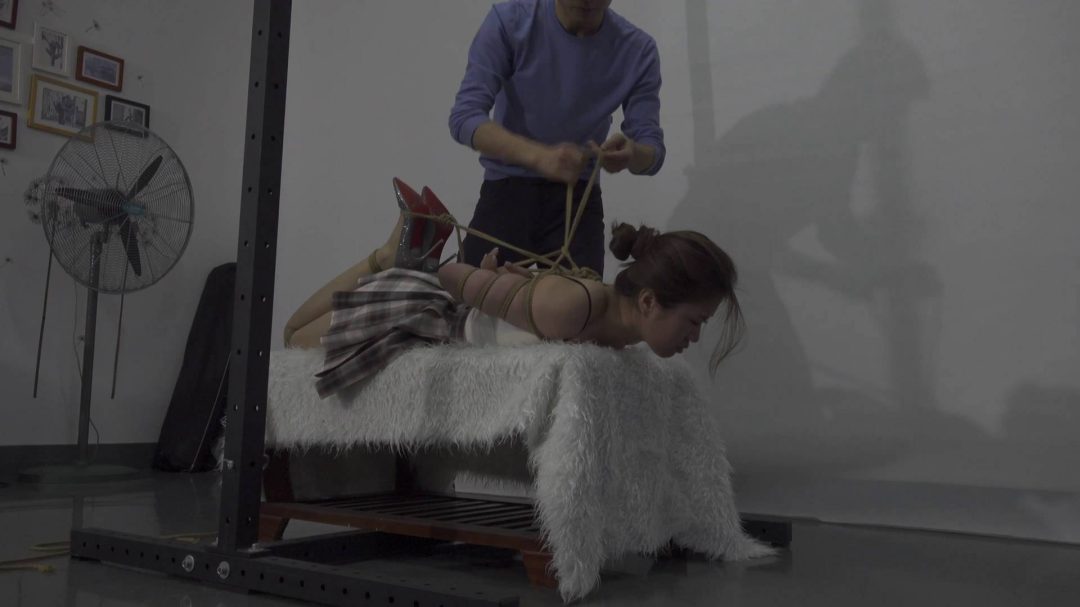 莹莹超紧五花驷马放置1小时-3