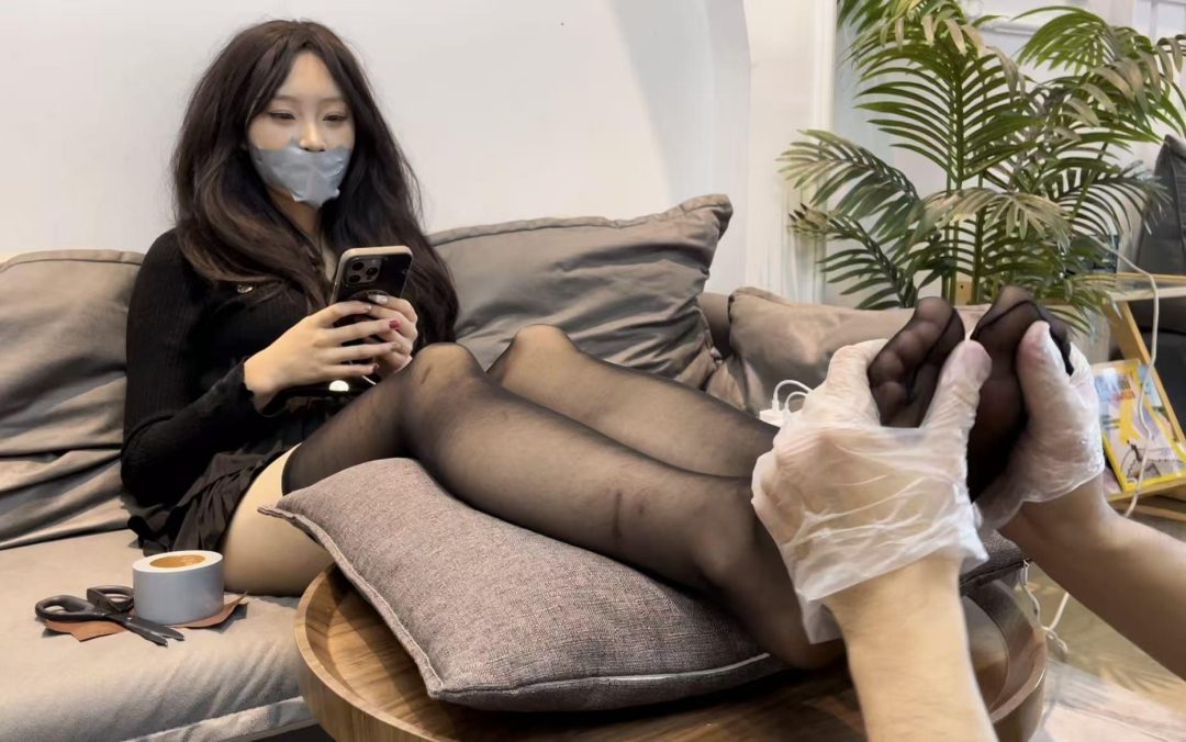 【缚艺录】【小林】黑丝足的按摩-4