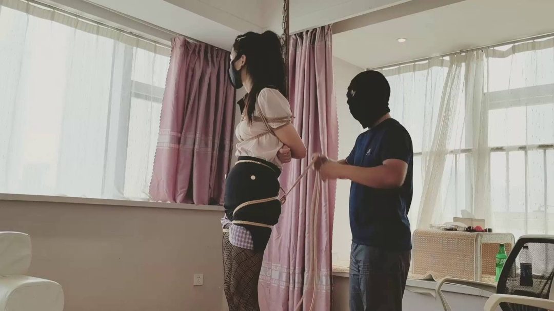 嘉宝网袜12厘米高跟，吊縛转圈-7