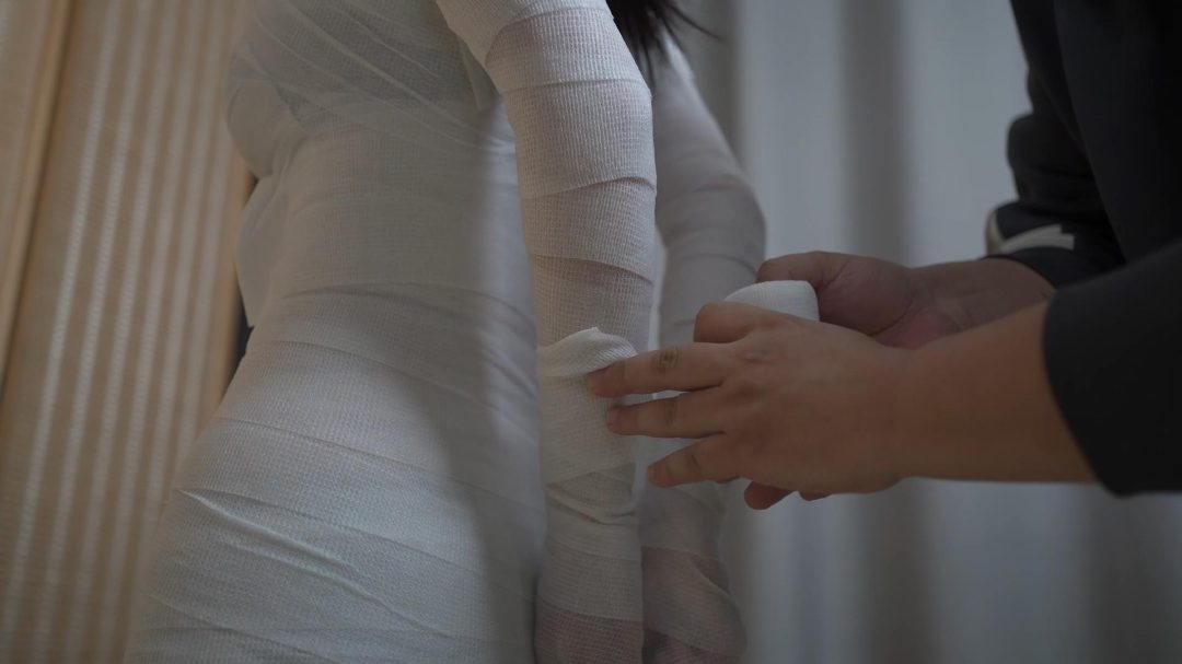 【小语】 严实地封嘴之后，驷马绑起来，慢慢挣扎去吧-5