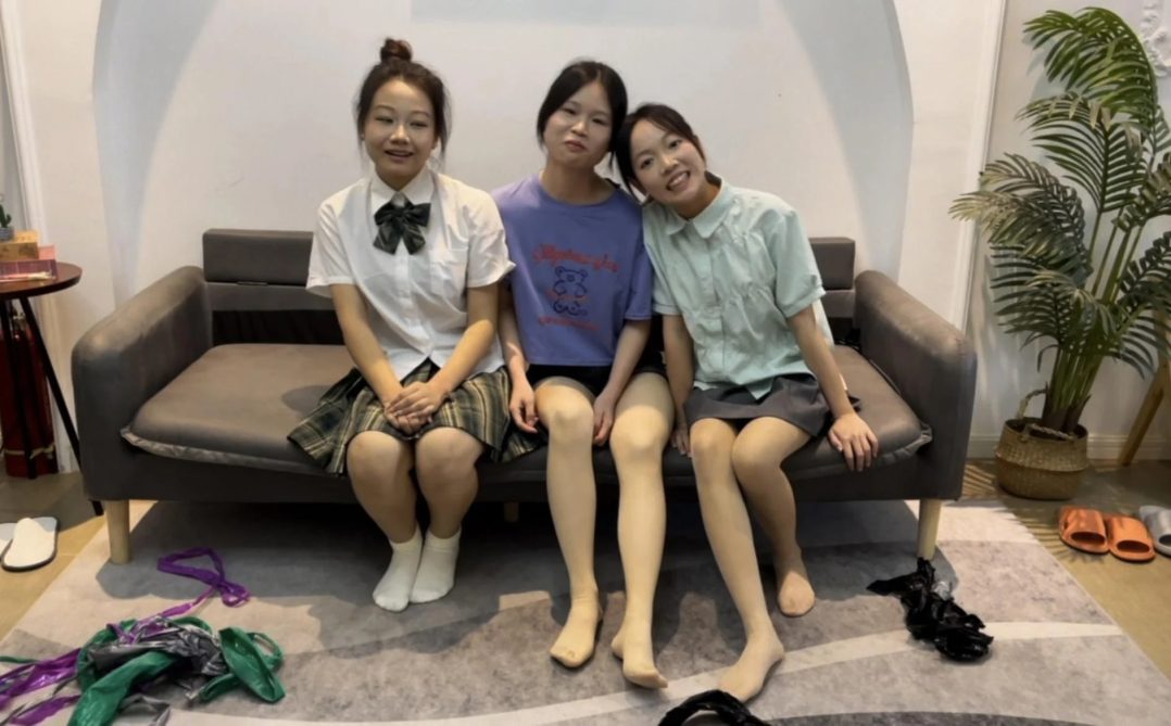 【小依】【小汪】【小杨】第一次拍摄三人捆绑，很费时间，也很有趣，3个人的简单挣脱实验1~-18