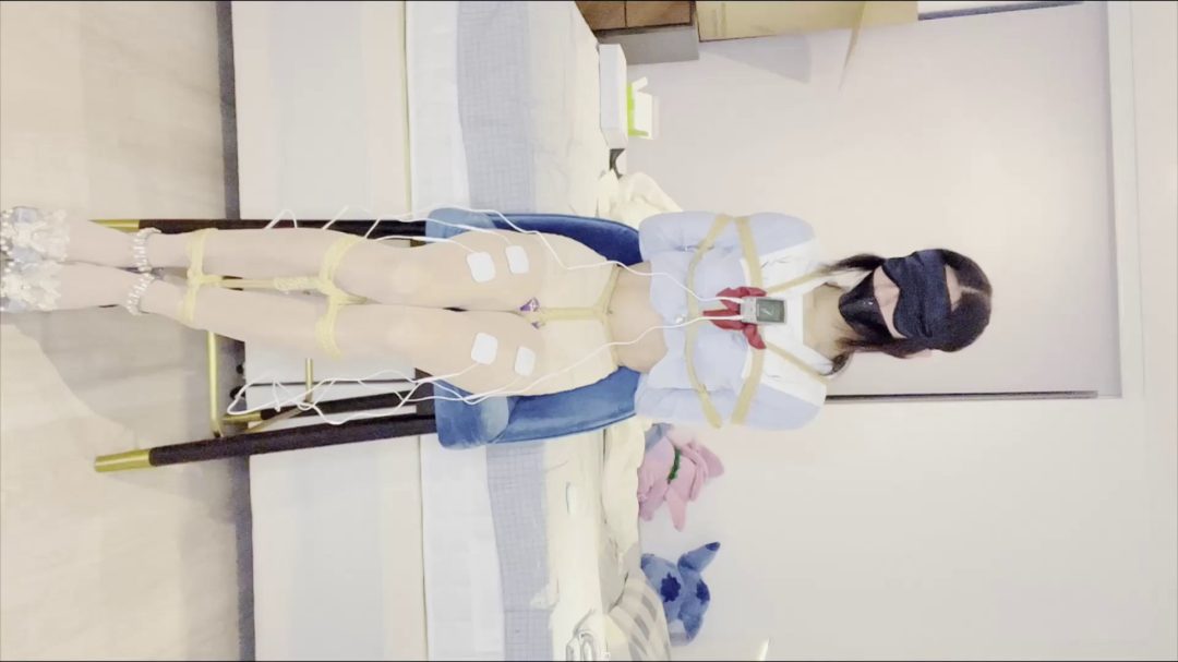 椅子上的JK 电击片-3