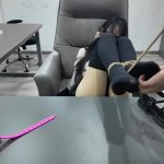 办公室捆绑小美女挣扎TK