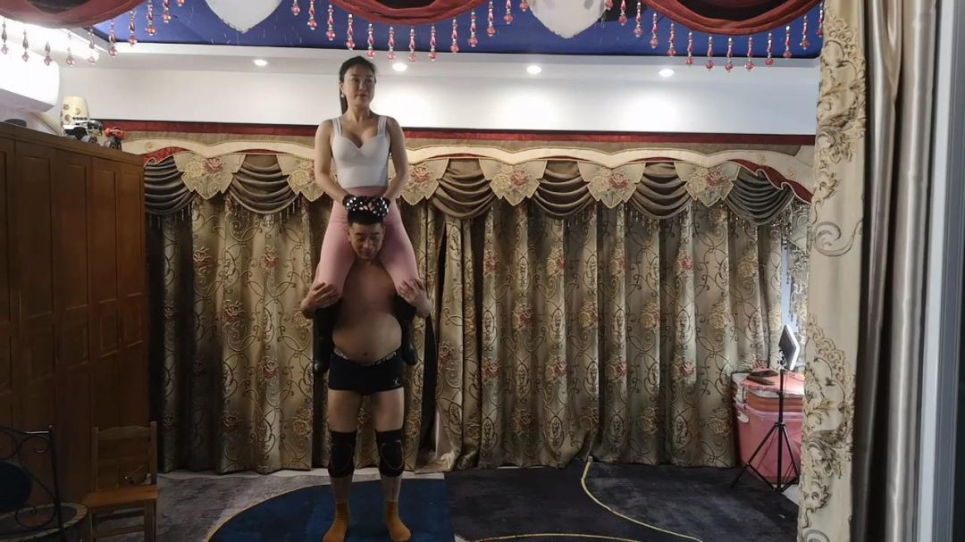 【大屁股黄月英】双腿挟刘皇叔号令天下-3