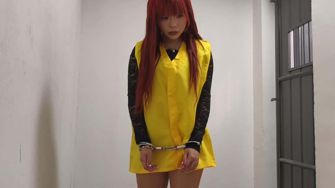 姐妹游戏～家中遭劫（3）劫匪绑架二女不料竟是卧底，这下可要进去受苦了，可不是什么好事-3