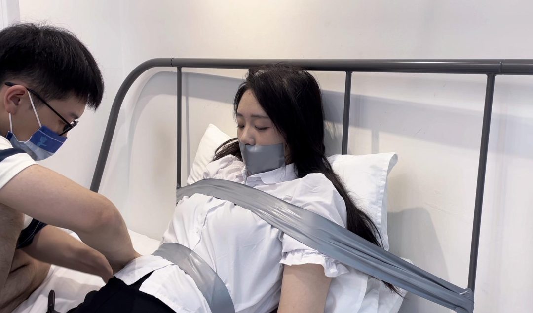 【缚艺录】【小树】美腿之友，黑丝与胶带的结合-3