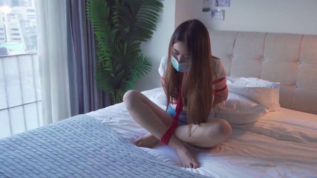 02年软妹子新模试镜团缚挣扎+直臂驷马放置-5