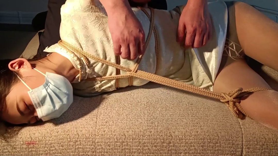 长腿欣悦素黄小旗袍肉丝绳缚，花样禁锢第一季-8