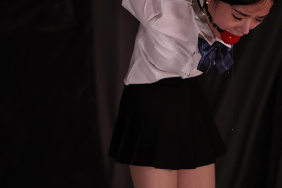 痛苦反手吊1小时 下-4