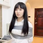 【小怀】 新模小怀，明星像的模特，挣扎程度也很不错，黑丝美腿尽显无疑