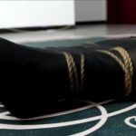 king影视剧级定拍《鱿鱼游戏sm版02》超经典的木头人游戏 美女木头人加挠痒坚持不动 超密集的交错捆绑加丝袜包裹~