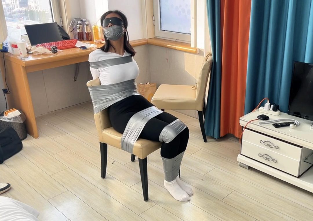 白袜瑜伽裤，与胶带的结合~-10