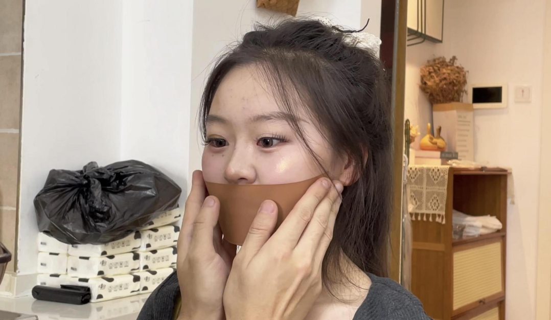 新模小困，胶带捆绑的初体验-5