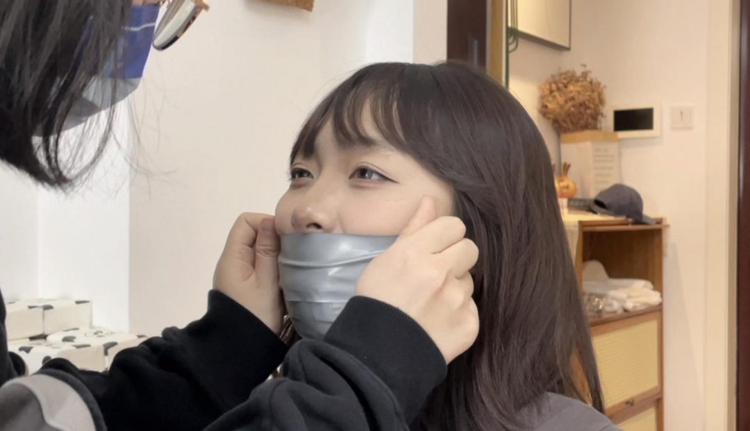 【小诺】 嘴巴就得贴的严严实实-3