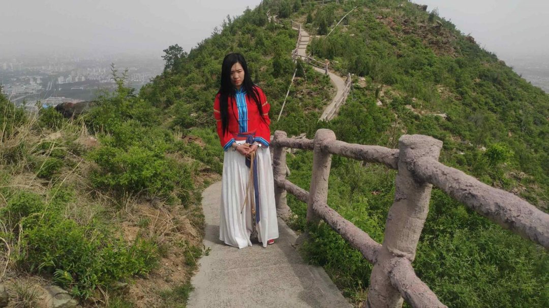 私人女囚之故地重游（五一游记） 户外红罪衣木枷脚镣 押解绑 跪迎主人 五花大绑 单脚吊 口球 红肚兜 真实皮鞭戒尺打屁股 强制开脚等等-7