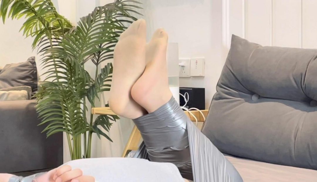 【小R】驷马胶带的束缚-9