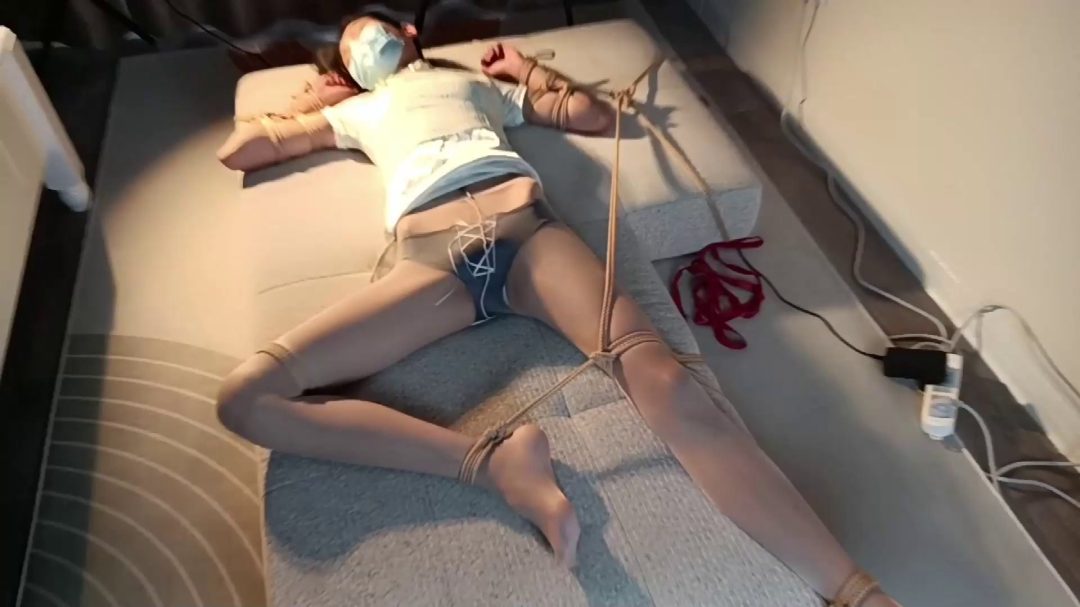 长腿欣悦，素黄小旗袍第三季、紧密禁锢，TK与绳鞭-8