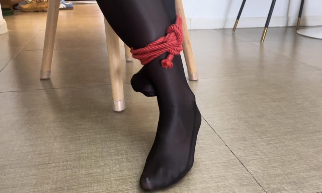 【小诺定拍】 海绵球+封嘴，黑丝小jio，挣扎度很高-5