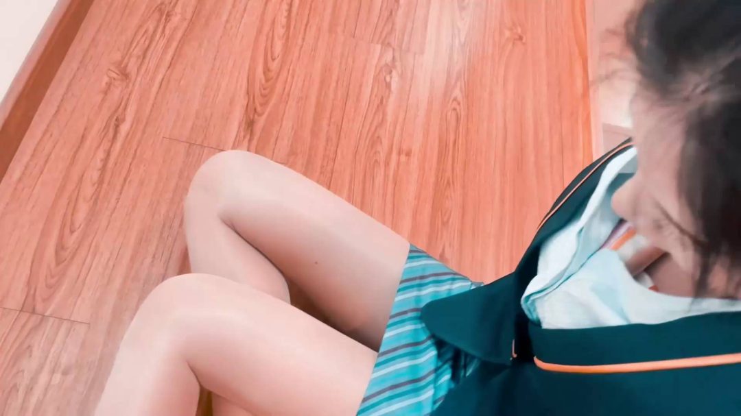 空姐私下玩手铐，不料被劫！-3