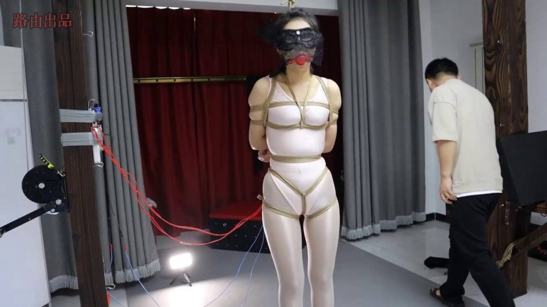 试题问答 答错就要被捆住电击-4