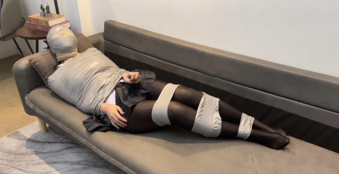 【小诺】 胶带半包，丝袜套头，胶带严实地包裹起来-9