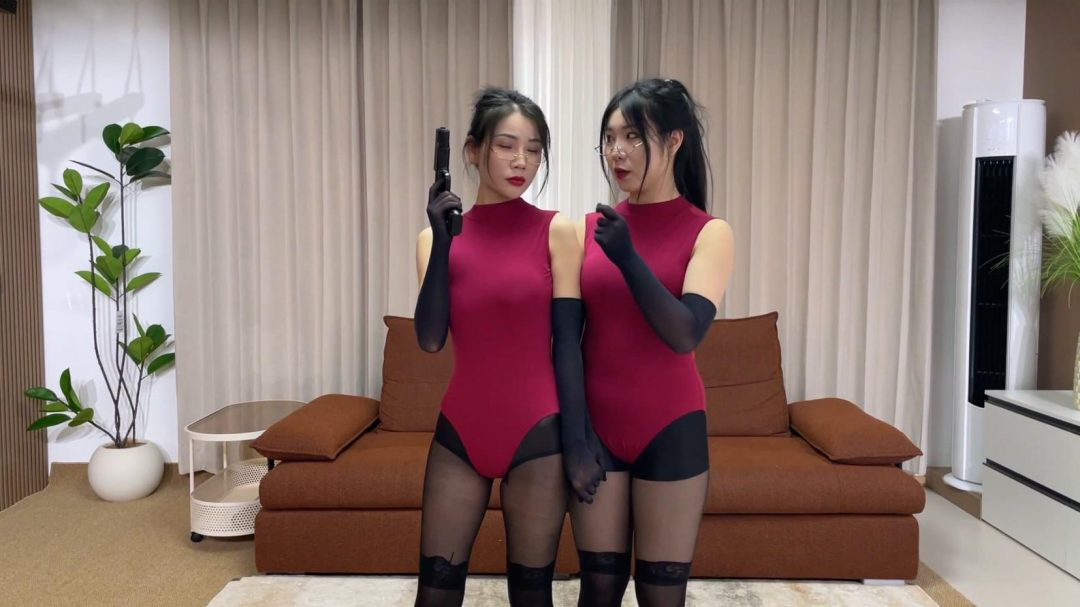 king云雀定拍《黑丝女盗——绝色双偷 上》饱和式剧情 超经典剧情 性感美丽的油光黑丝女盗们潜入富豪家中 遭遇各种有创意的陷阱 身手高超却被捆绑成团无力蠕动~-3