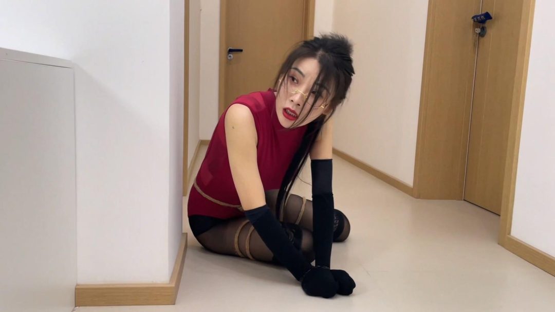 king云雀定拍《黑丝女盗——绝色双偷 上》饱和式剧情 超经典剧情 性感美丽的油光黑丝女盗们潜入富豪家中 遭遇各种有创意的陷阱 身手高超却被捆绑成团无力蠕动~-13