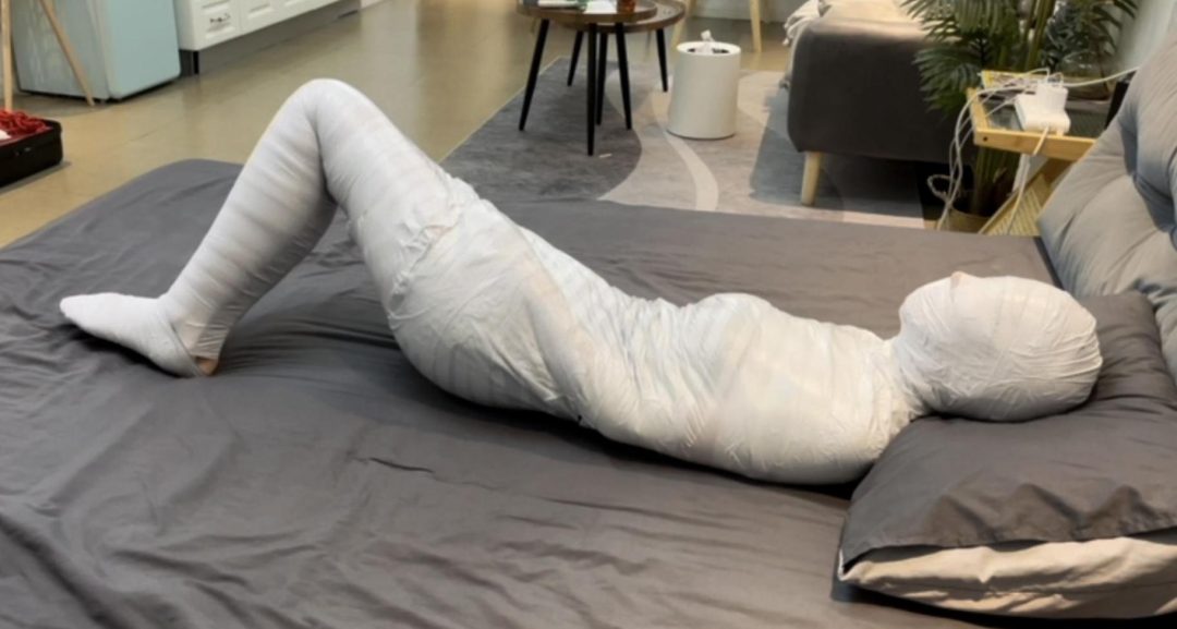 真——胶带木乃伊，小泪许久都没拍摄了，但是表现力，依然不错-6