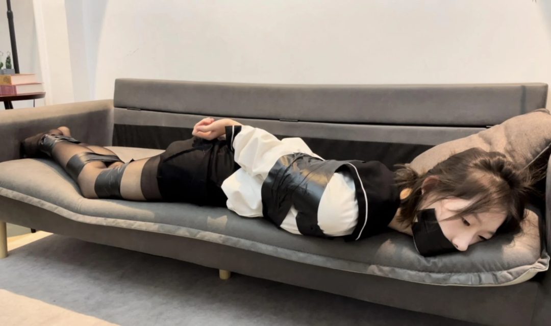 【新模小雪】【招模特】皮肤白皙、身材纤细的小雪，第一次试镜，体验绳艺与挣脱~-8