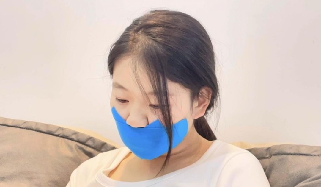 【小R】小R的按摩体验，肉丝+三种封嘴胶带，自己贴，自己享受-7