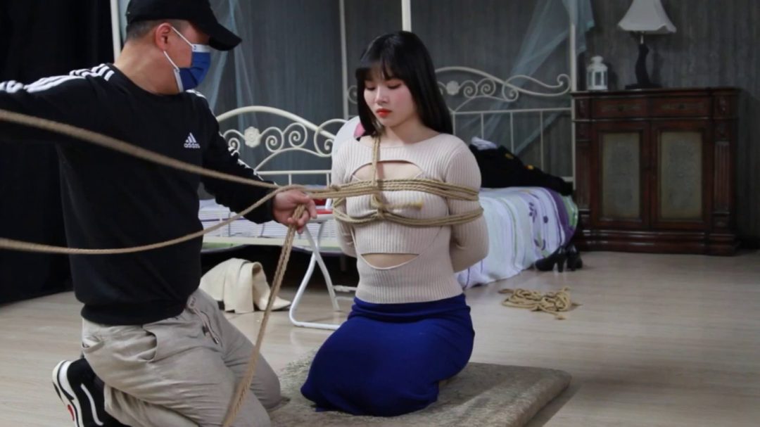 捆绑大美女小琛-2