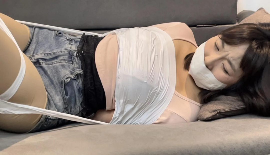 【小诺】新模小诺，眼睛很漂亮，演技很在线，性格也很好，新年的新模特，很不错-8