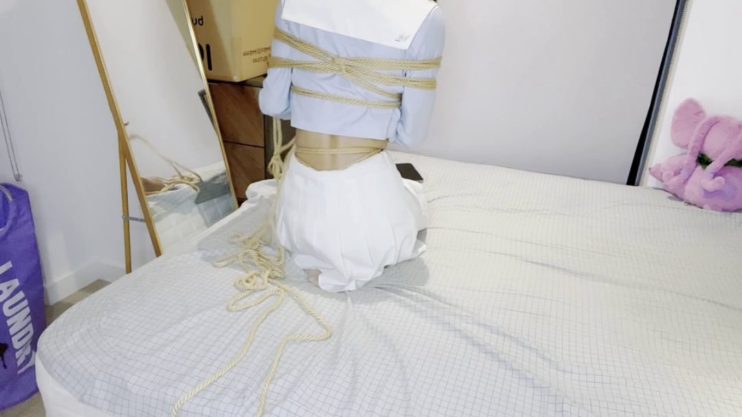 JK肉丝日式自缚+折腿-2